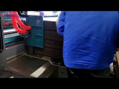 স্বয়ংক্রিয় কম্পন স্ট্যাকার সহ শক্ত কাগজের বক্স প্রিন্টিং স্লটিং ডাই কাটিং মেশিন